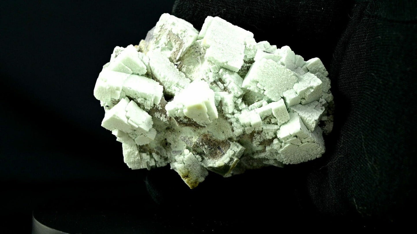 Super Rare Metasomatism tiffany green fluorite, rare find top
